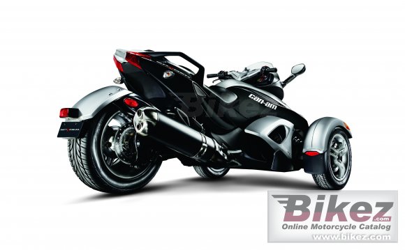 2010 Can-Am Spyder RS photo